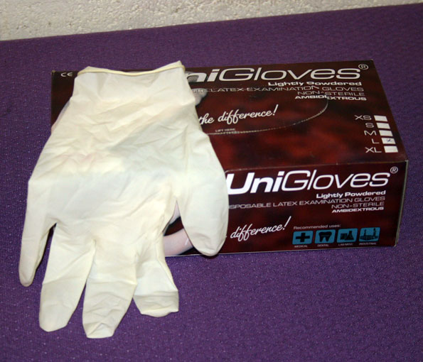 LATEX GLOVES